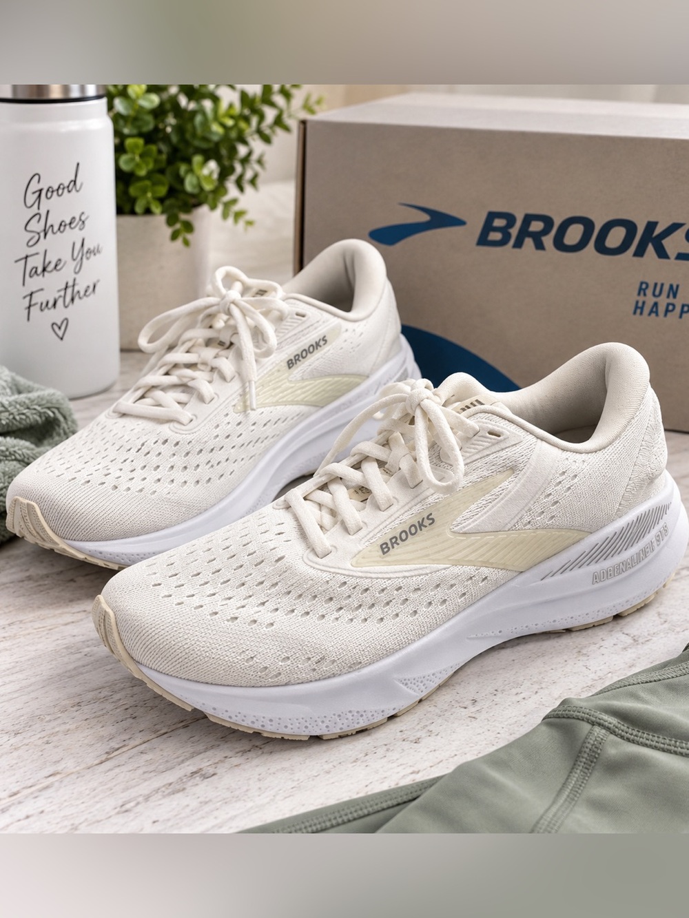Brooks Adrenaline GTS 24 Women’s 8 White Oyster Alloy Running Shoes New